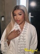 melly-escort-via-kinky-681616f53cd0cf00131c59a2