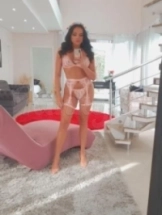 laryssa-prive-ontvangst-via-kinky-62995a6d2e5e3a001a9b37f8