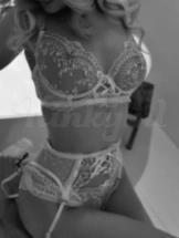 sofie-erotische-massage-via-kinky-656333e396733800197289b6