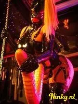 katherina-bdsm-via-kinky-6994a2dc4e5a660012d0f76d