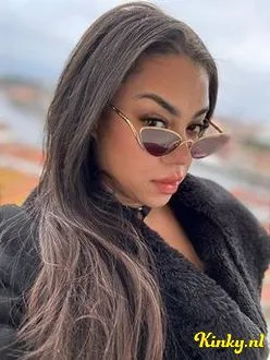 emanuelle-escort-via-kinky-695b2c7763d7dd0012d6e460