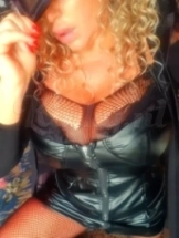 lila-bdsm-via-kinky-6926eab68abfa500132cb57b