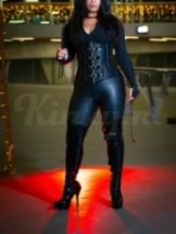 akimi-bdsm-via-kinky-66215c57b32336001b47b188