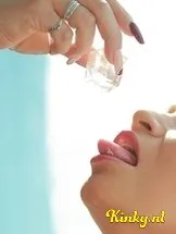 suzy-prive-ontvangst-via-kinky-62ea51c1c6f3c700192ec901