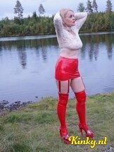 amie-virtual-sex-via-kinky-65afb8cc8bec2e001277713f