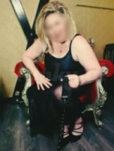 jezebel-bdsm-via-kinky-67fb712d31f4b00013b9bf8d