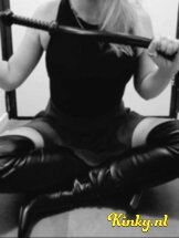 mistress-coco-bdsm-via-kinky-6436cb0460e9d1001368582e