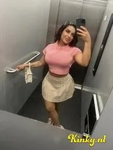 violett-prive-ontvangst-via-kinky-67ddc44293f37d00132755b3