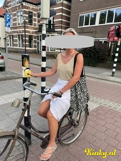 emma-erotische-massage-via-kinky-6473663b156b0c0019647a73