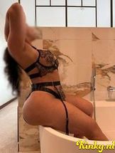 yasmine-prive-ontvangst-via-kinky-68f6aff035dea800130af19b