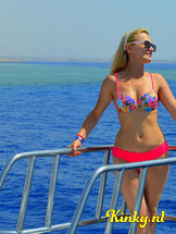 nicol-prive-ontvangst-via-kinky-6638726cd1f82d001a3378dd