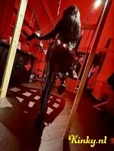 ines-bdsm-via-kinky-67bc760d4c0fa500140fde1b
