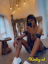 solenta-escort-via-kinky-64dce379fd598e0019d9ed6c