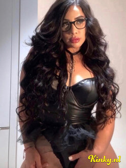 sofía-prive-ontvangst-via-kinky-6842c22f375bfd001318d4d7