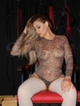 laura-erotische-massage-via-kinky-69136cc1f044d900134e4c92