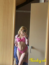 michelle-virtual-sex-via-kinky-668af15f076e41001a9cd778