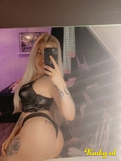 michelle-virtual-sex-via-kinky-6690f78d00c41f001332ddad