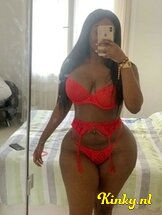 saray-prive-ontvangst-via-kinky-658b212646d8260012f57f92