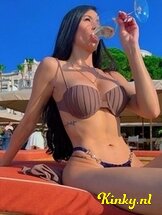 scarlett-prive-ontvangst-via-kinky-685a4be1375bfd001318f82c