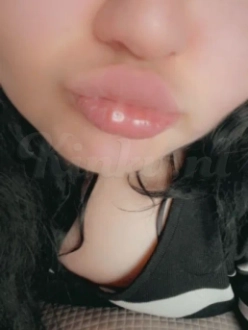 nathalie-virtual-sex-via-kinky-6985ebddac6ef70013cbba51