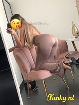 charlotte-virtual-sex-via-kinky-689df5a1cc15b900137f15e3