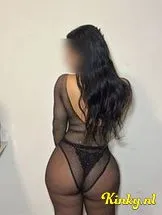 dilara-prive-ontvangst-via-kinky-693c14f39b028e0014b57b12