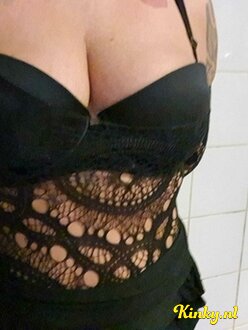 sasha-erotische-massage-via-kinky-66b0dd0b3976630013752e9d