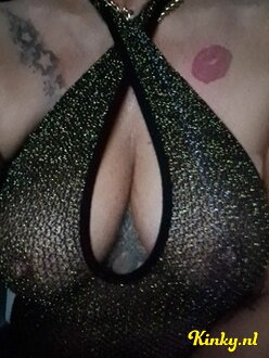 sasha-erotische-massage-via-kinky-67336951cdeee3001391acb4