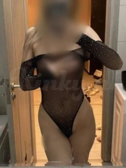 bella-escort-via-kinky-674f0596b455570013eecc34