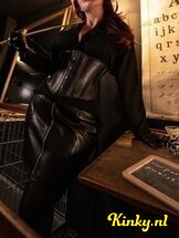 vita-bdsm-via-kinky-682ba3004783f70013b0c610