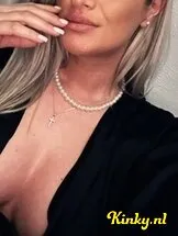 rose-prive-ontvangst-via-kinky-67a4bd22fc429b0013380a9b