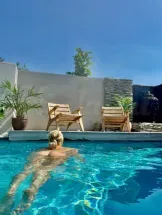 juliana-prive-ontvangst-via-kinky-6a198484ee5ff800132043e2