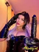 juliana-prive-ontvangst-via-kinky-6986067ebaaf3f00136bff95