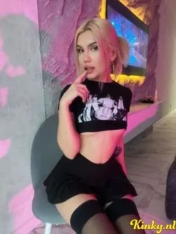 melisa-virtual-sex-via-kinky-691f85faf044d900134e6221