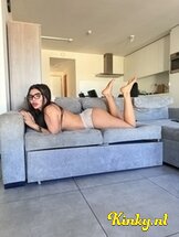 valentina-prive-ontvangst-via-kinky-68090f7c3cd0cf00131c437f