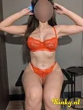 esmee-virtual-sex-via-kinky-6953d78163d7dd0012d6e094