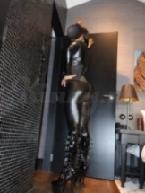meesteres-adriana-bdsm-via-kinky-692c0e68dc9dbd0013891d68