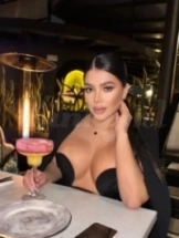 laura-escort-via-kinky-673f684850f4360013750beb