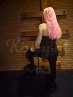 meesteres-yvon-bdsm-via-kinky-691457dd0e66ef00137b6491