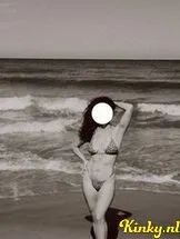 amélie-erotische-massage-via-kinky-68c90af02f74810013c8259f