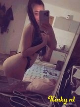 maria-escort-via-kinky-679b935ae110bf00133a2714