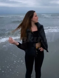 nicol-escort-via-kinky-682701a43cd0cf00131c78df