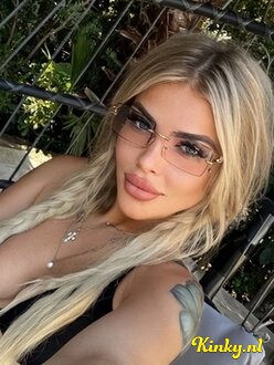 anastacia-escort-via-kinky-6841aedb43e4b9001386e4ff