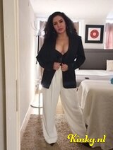 Misuky - Nieuw in de stad: Echte %Gfe Luxe, Feest