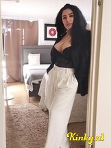 misuky-prive-ontvangst-via-kinky-681a94dc9e10cc0013441b6e