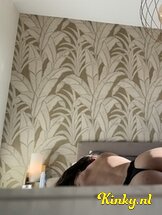 agatha-prive-ontvangst-via-kinky-687de48f9e10cc001344c00a