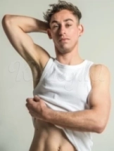 max-erotische-massage-via-kinky-680a092243e4b90013868546