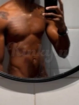 tremaine-erotische-massage-via-kinky-68fdcae0a9c49d001396584a