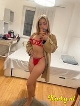 violeta-prive-ontvangst-via-kinky-681220f8375bfd0013188a67