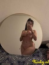 valeria-prive-ontvangst-via-kinky-6907aad10e66ef00137b4da3